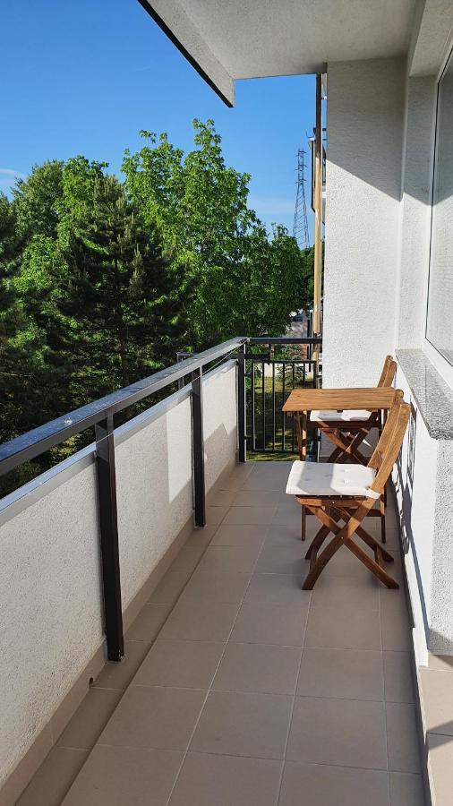 Lakeview Apartments Piest'any Exteriör bild